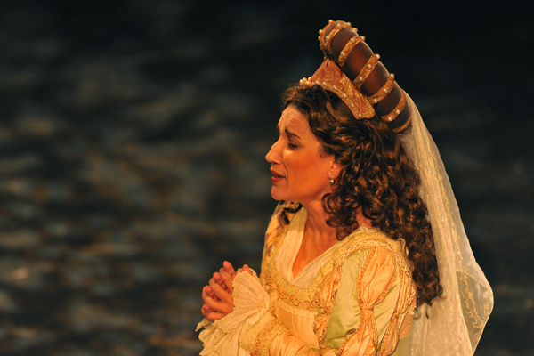 Miriam Cauchi starring as Desdemona