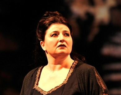 Norma as aired on Canale 5 is on You Tube
